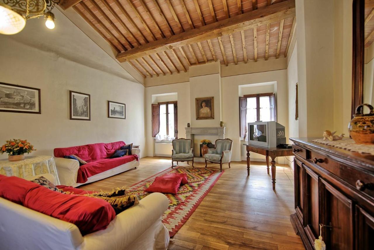 Villa Capolona By Posarellivillas Calbenzano Exteriör bild