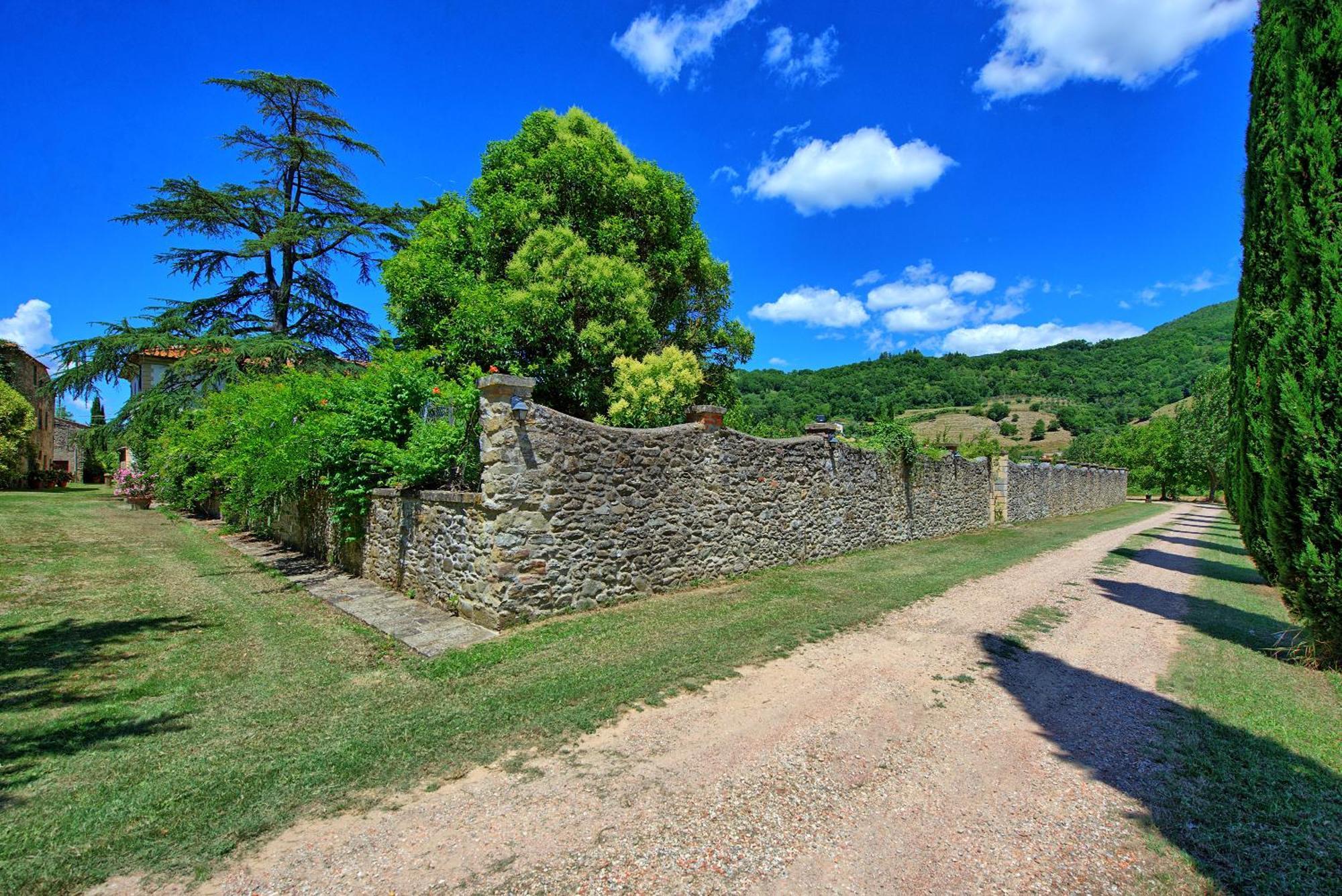 Villa Capolona By Posarellivillas Calbenzano Exteriör bild